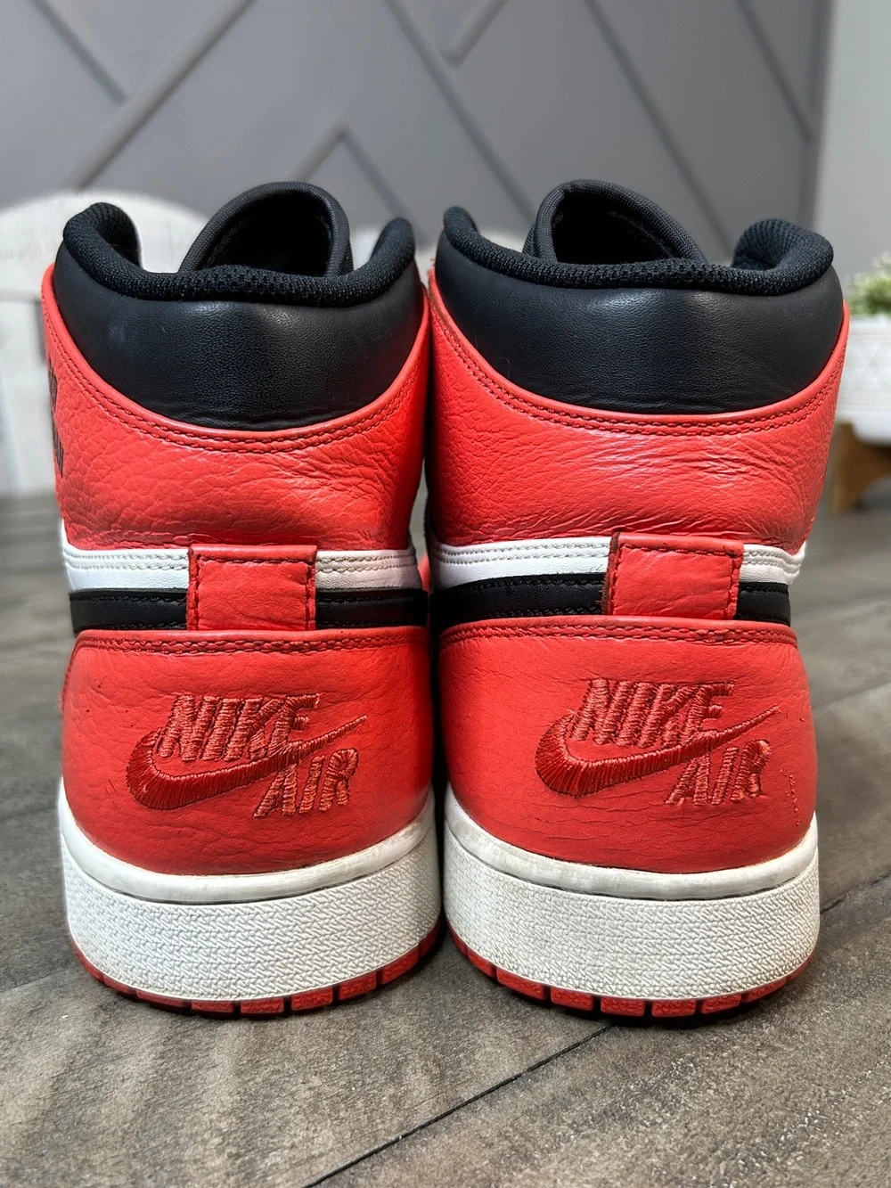 Nike Air Jordan 1 Retro High Rare Air Max Orange Size 12 Men’s Sneakers